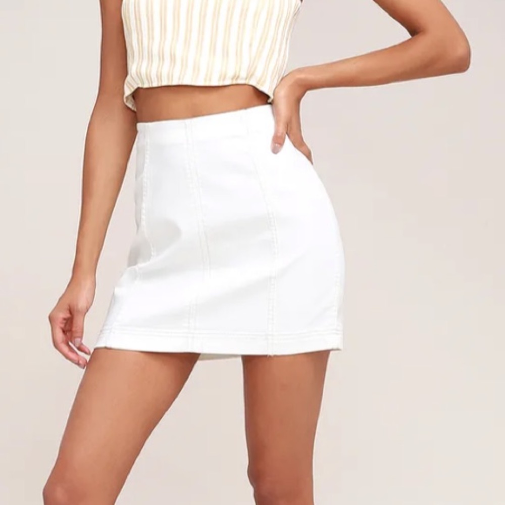 Free people modern femme skirt in white size 0!